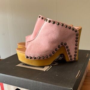 Dingo Pink Suede Studded Mules